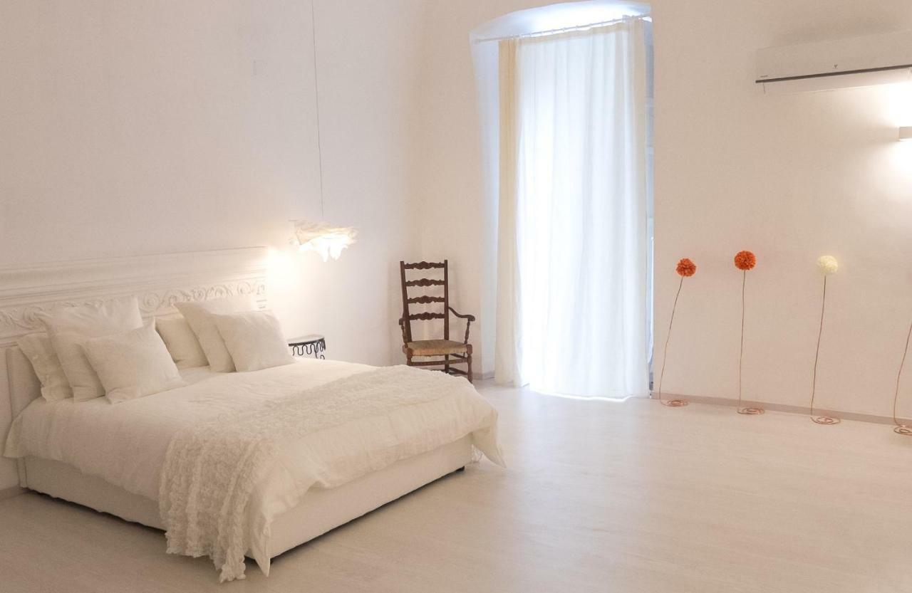 ナポリ パラッツォ ヴェヌジオ Bed & Breakfast エクステリア 写真