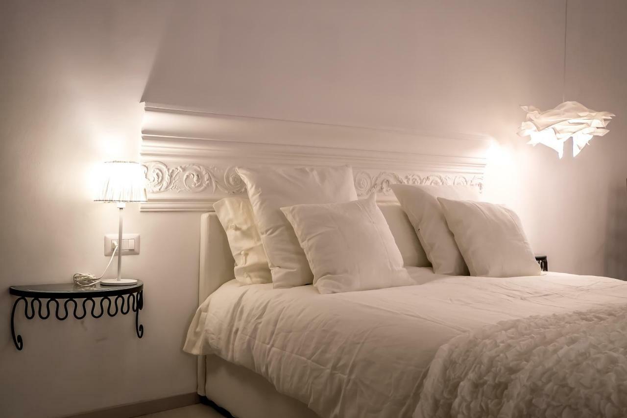 ナポリ パラッツォ ヴェヌジオ Bed & Breakfast エクステリア 写真